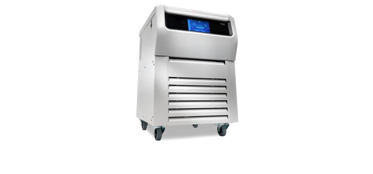 X-Series-X4FR-Bottom-up-right-closed-EM