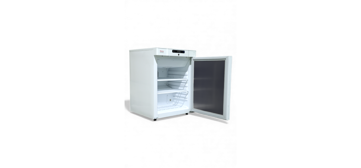 tse0420fv-lab-vriezer-77-liter-interieur-open